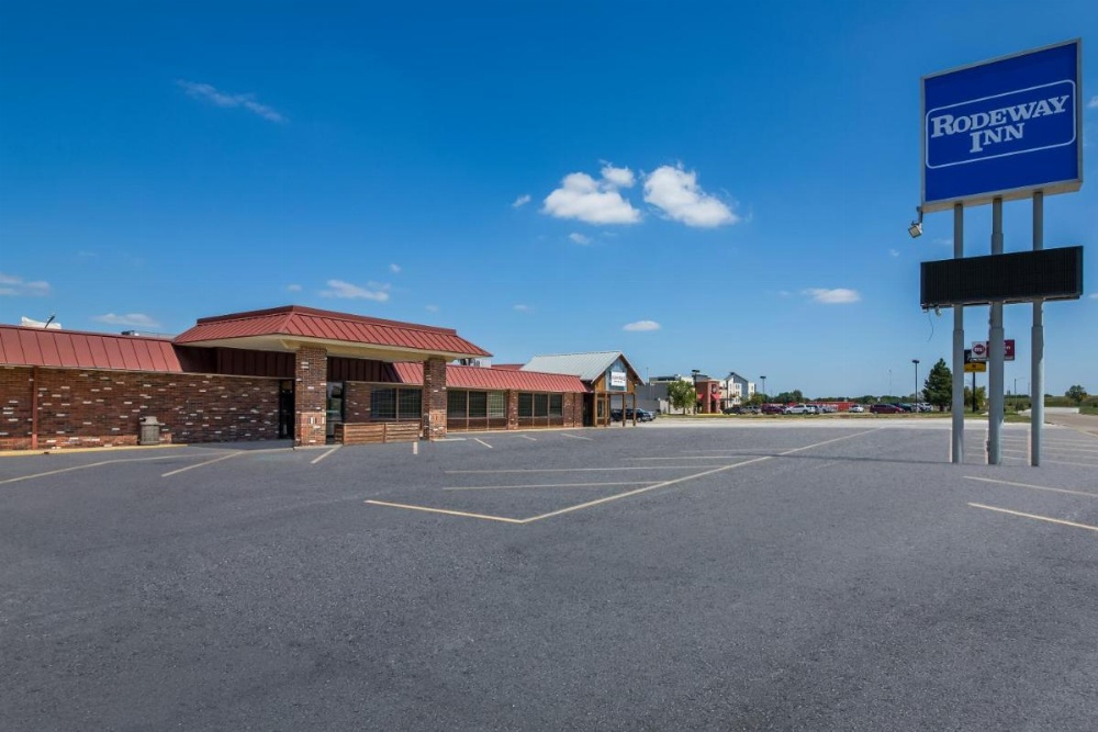Rodeway Inn Image 17