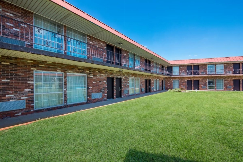 Rodeway Inn Image 18