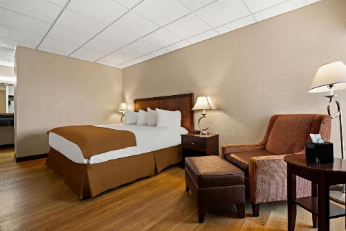 Rodeway Inn image 20